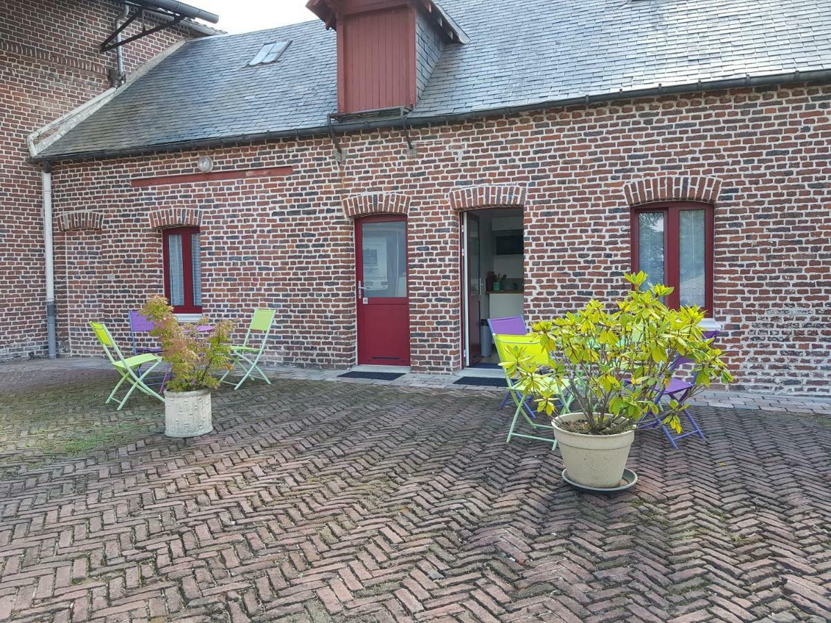 Au Petivall Studio Achicourt Exteriör bild
